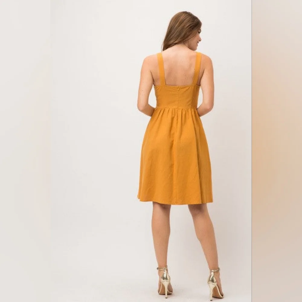&Merci Sunflower Apron Dress - Size M - Picture 2 of 5